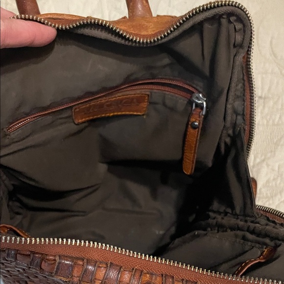 Elegant Woven Leather Backpack - Tan - Picture 12 of 13